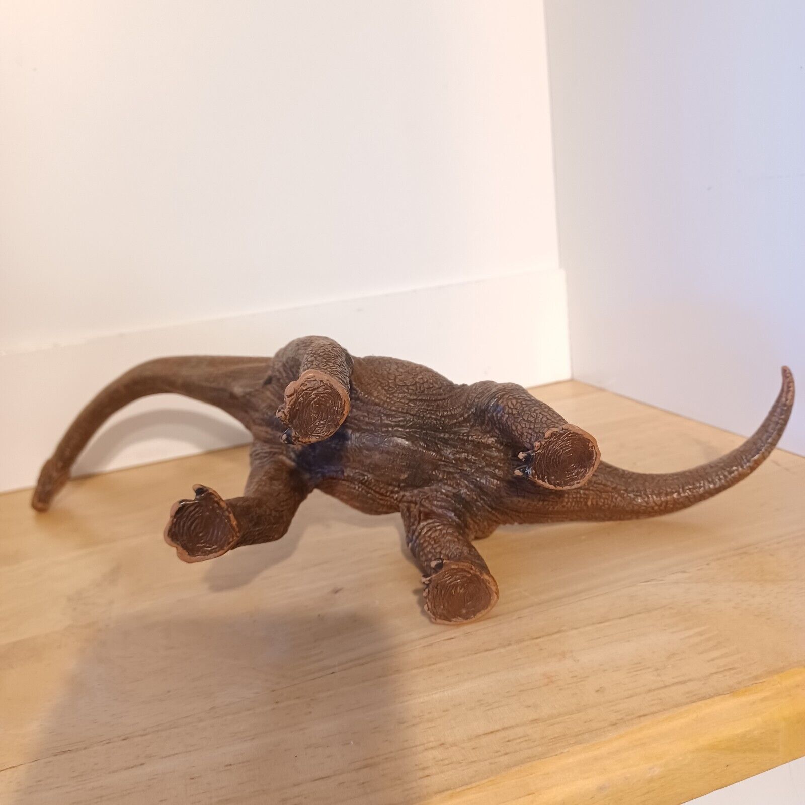 Schleich 2011 Brachiosaurus D-73527 Dinosaur Figure Brown Orange