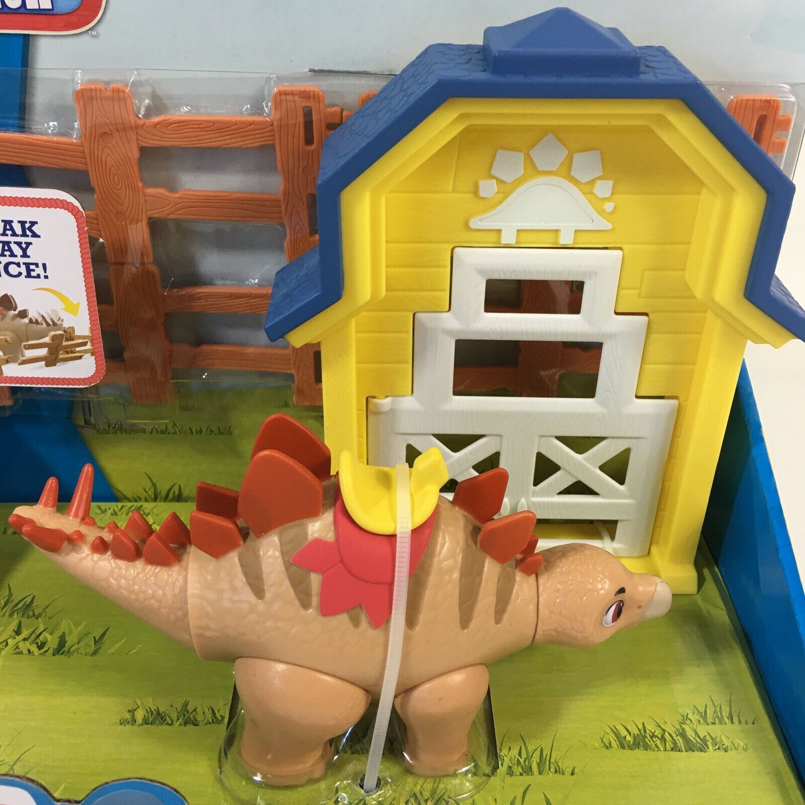 DINO RANCH 🦕  ACTION PACK TOY STEGOSAURUS BREAK AWAY FENCE‼️