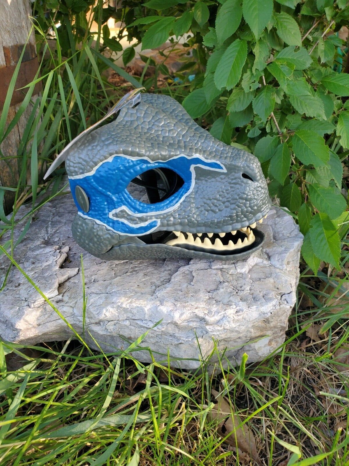 Blue Velociraptor Dino Mask from Jurassic Park