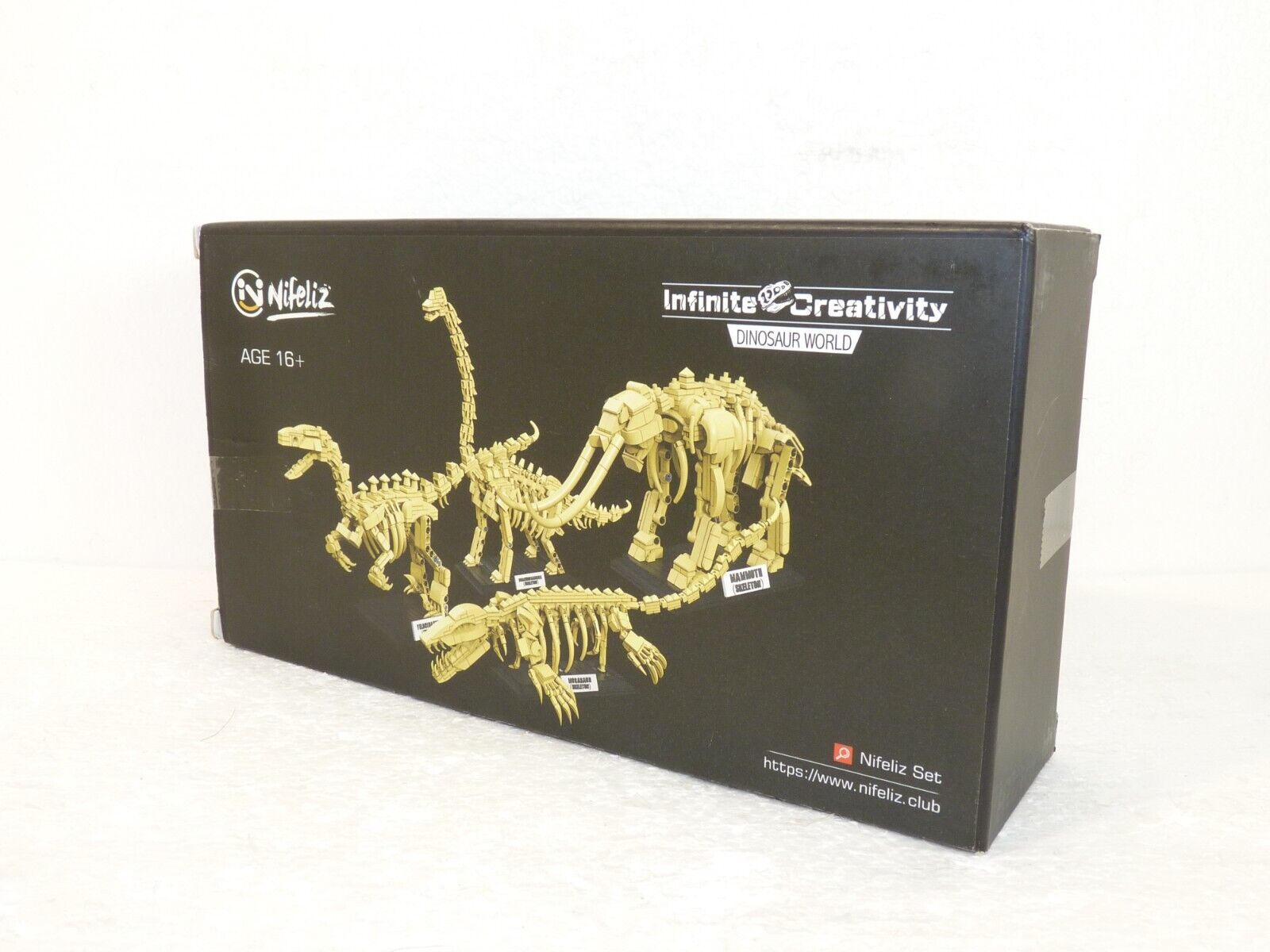 Velociraptor Fossil Building Kit - Dinosaur World