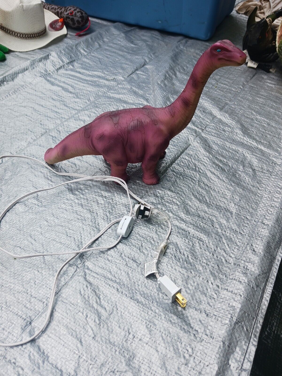Long Neck Dinosaur Resin Table Lamp