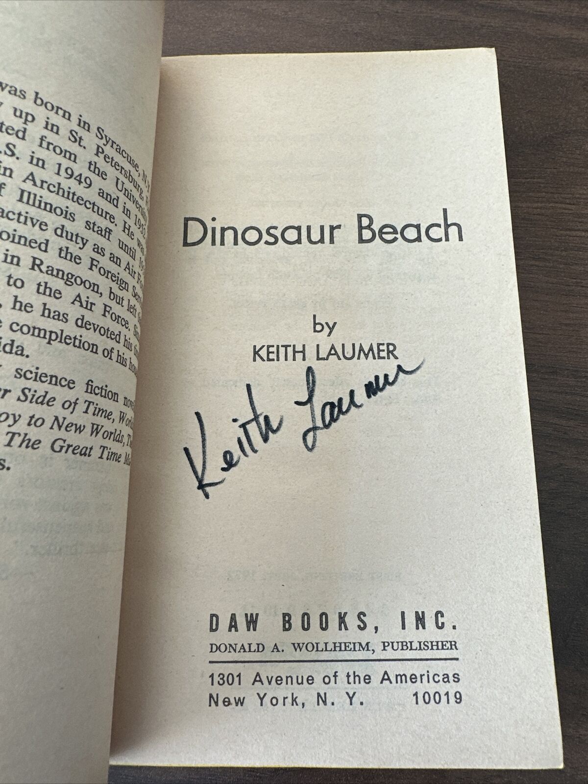 Dinosaur Beach - Keith Laumer - Signed 1974 Paperback
