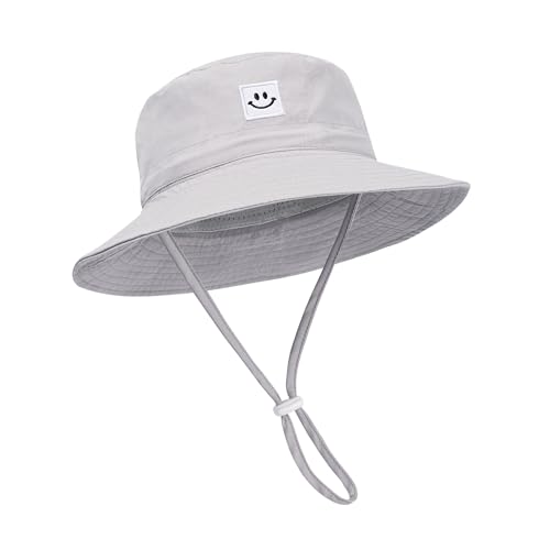Kids smiley face sun hat for beach travel