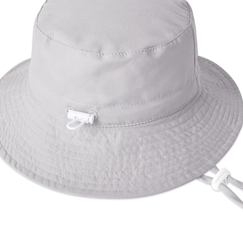 Kids smiley face sun hat for beach travel