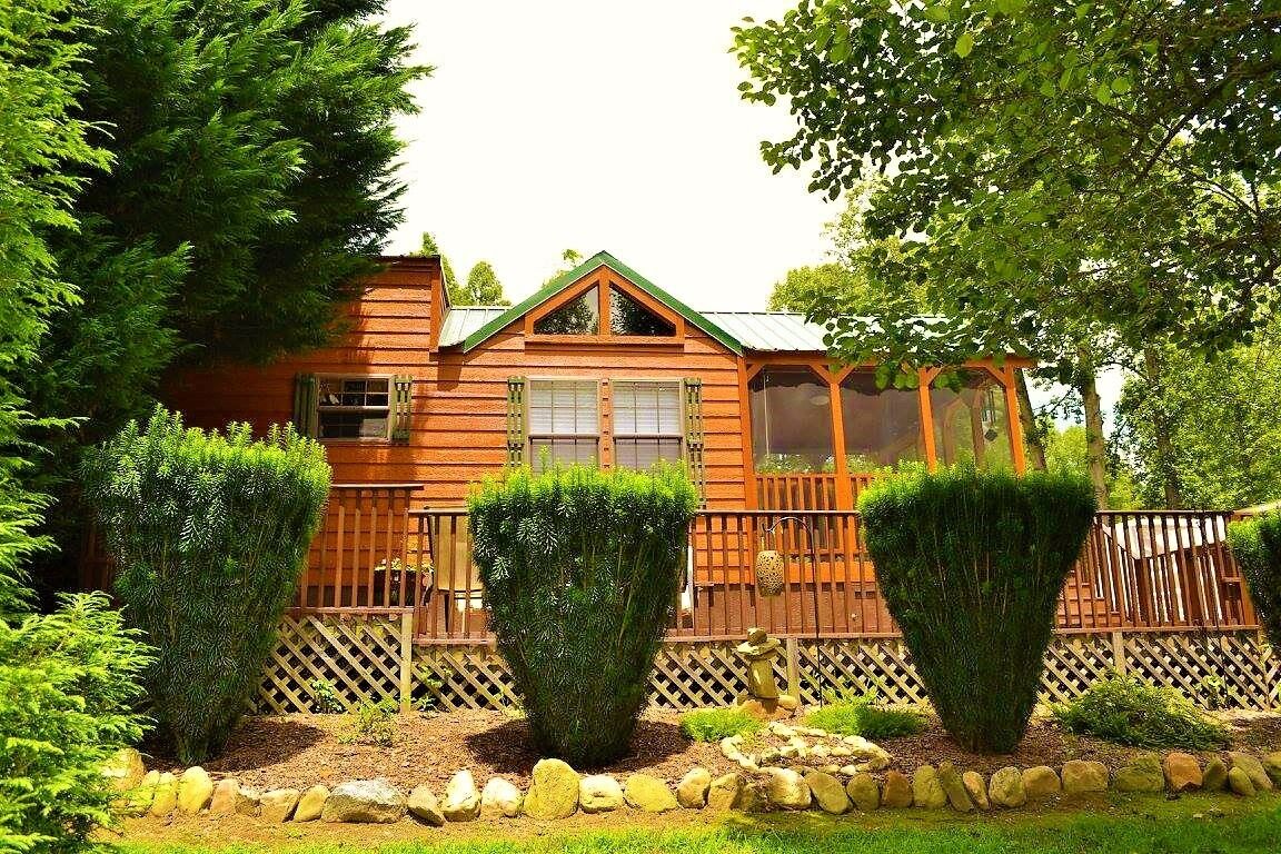 Custom-built rustic cabins for your prepped property