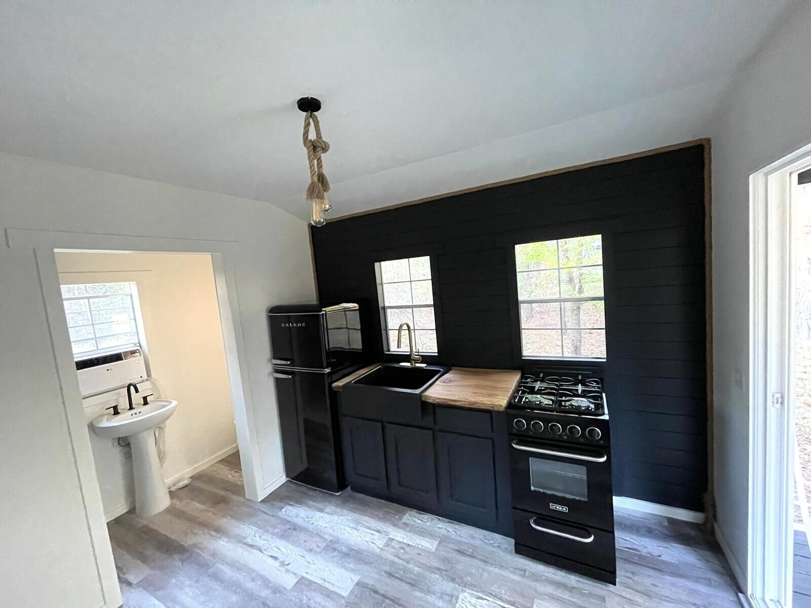 Custom Built Prefabricated Tiny Home, 10x14 interior, 10x6 porch