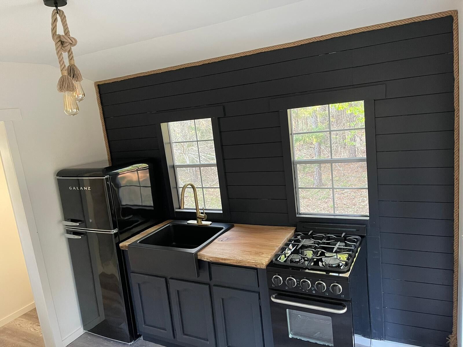 Custom Built Prefabricated Tiny Home, 10x14 interior, 10x6 porch