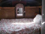 Unique Tiny House for Creative Getaways