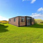 Custom 20ft Folding Container Home with Bath & Kitchen