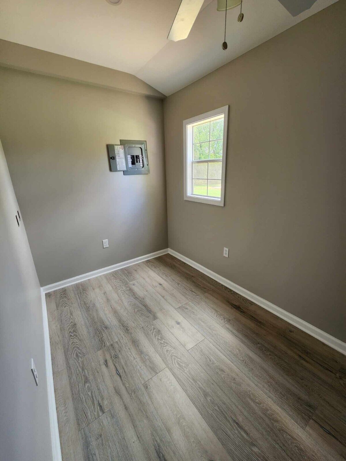 Customized Prefabricated Tiny Home for Convenient Living