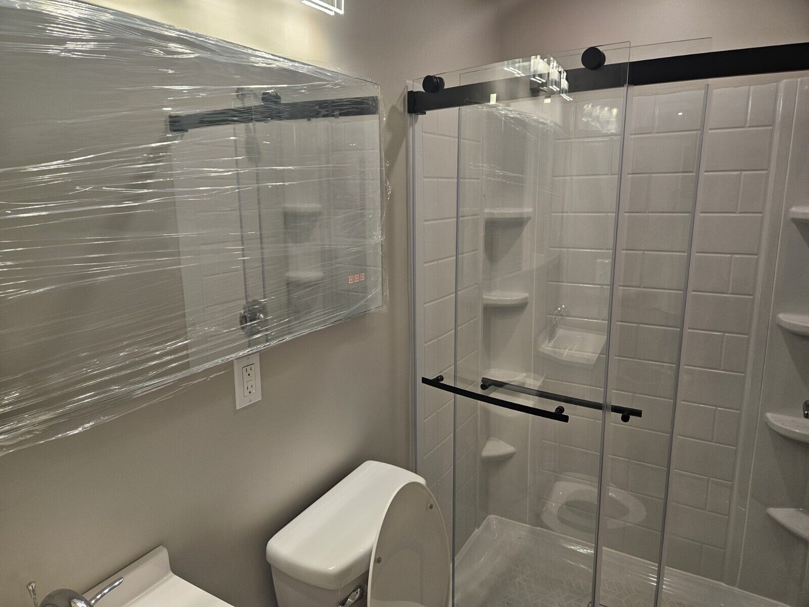 Customized Prefabricated Tiny Home for Convenient Living