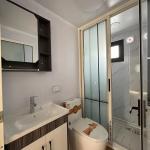 Spacious 4-Bedroom Luxury Prefab Container Home