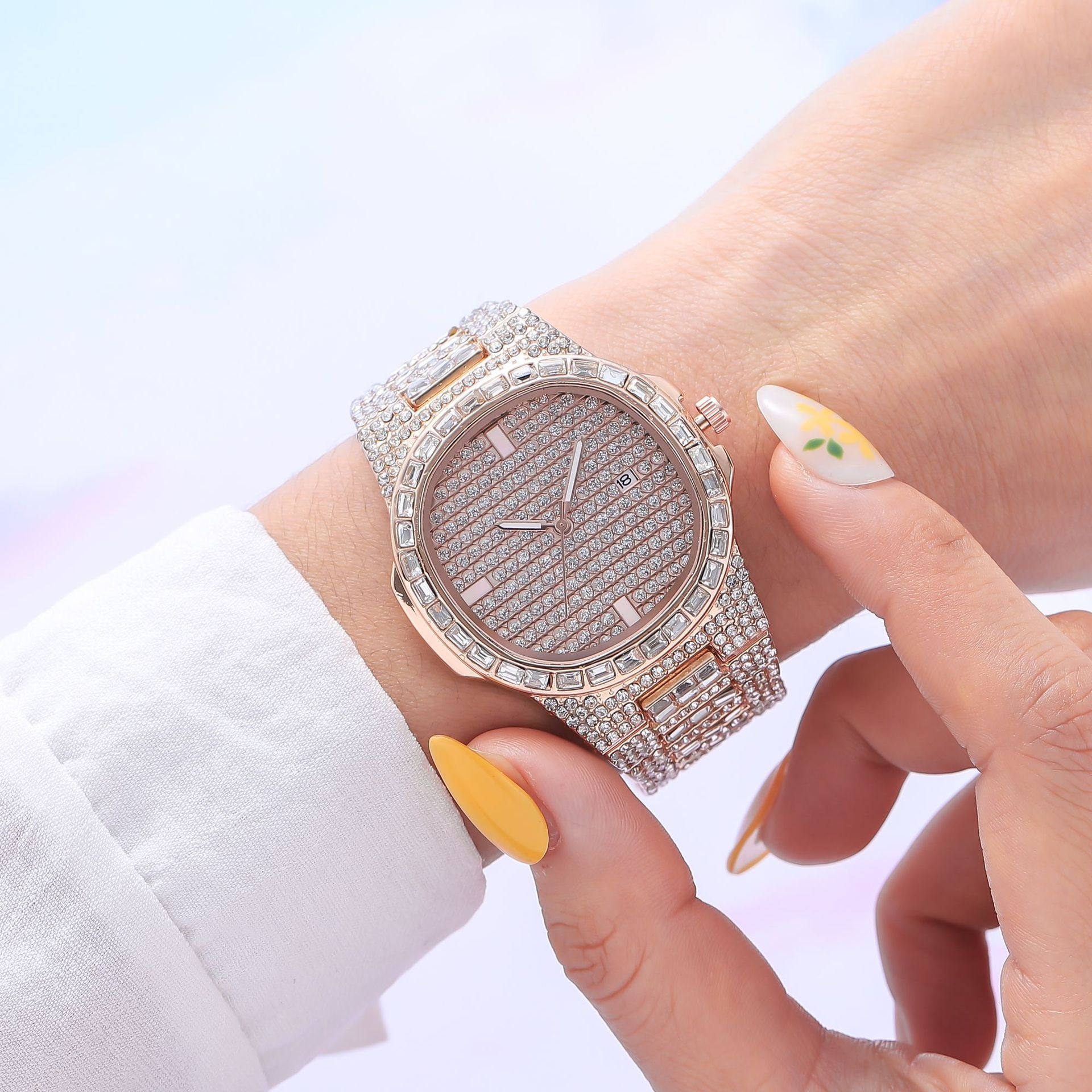Diamond Luxury Sports Watches for Men and Women