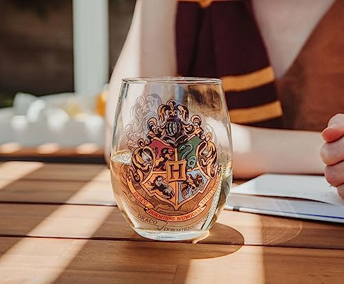 Hogwarts Crest Stemless Glass in Silver Buffalo, 20oz