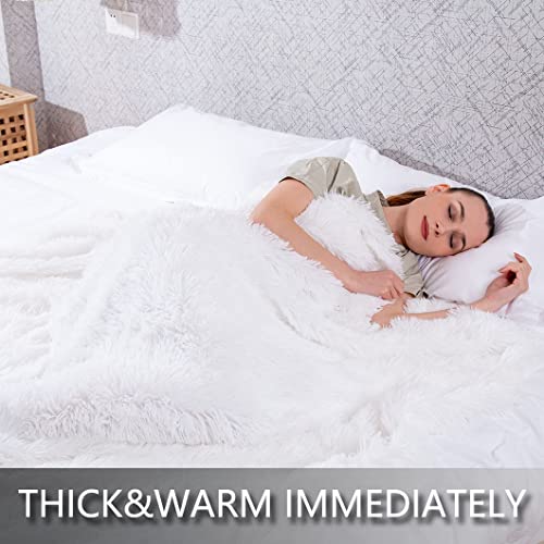 Soft White Faux Fur Christmas Blanket: Comfy & Cozy