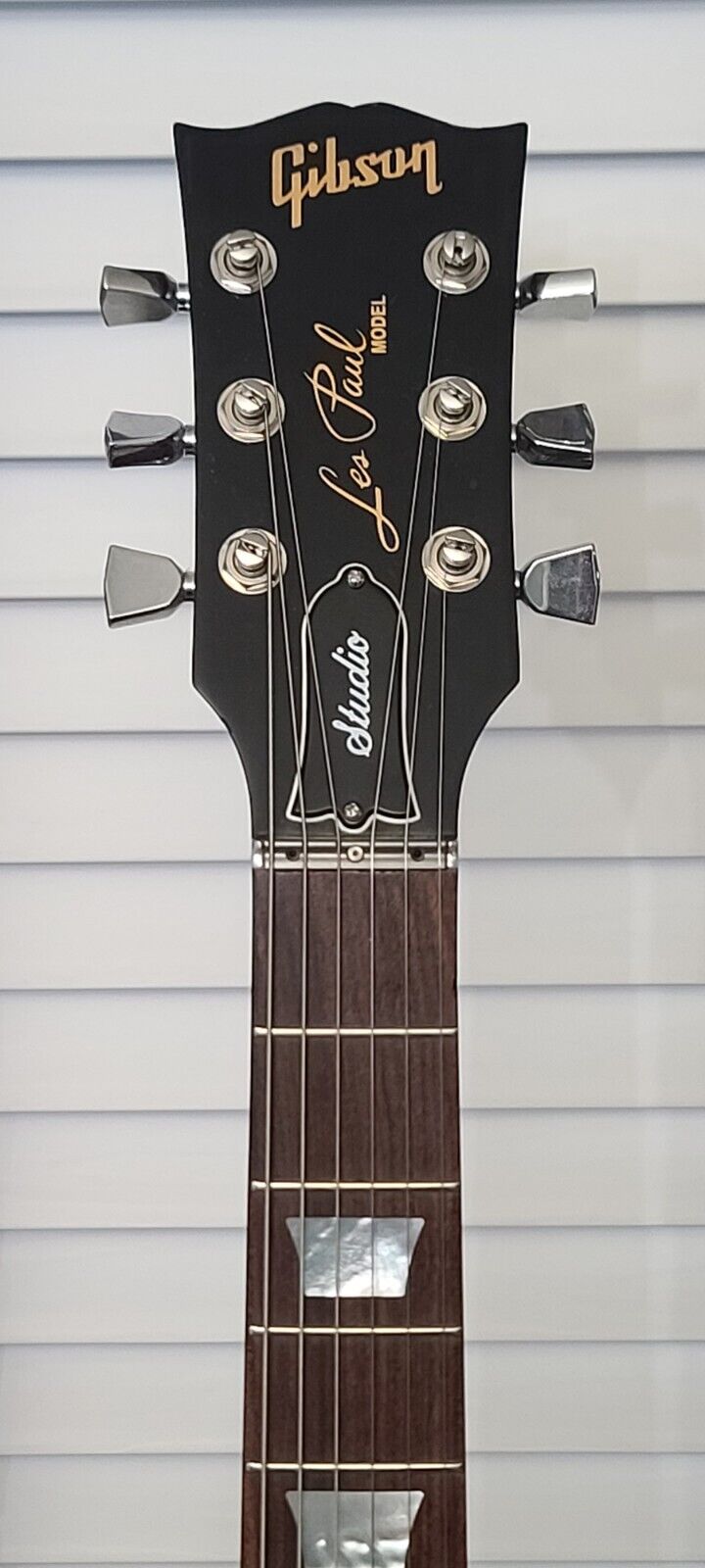 Gibson Les Paul Studio HP with Aluminum Case