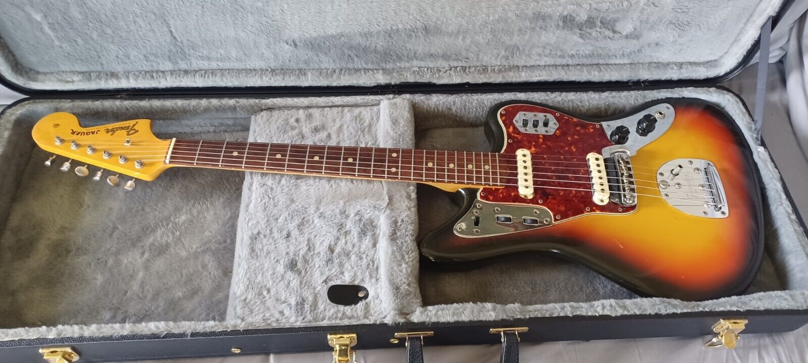 Vintage 1965 Fender Jaguar in Pristine Condition