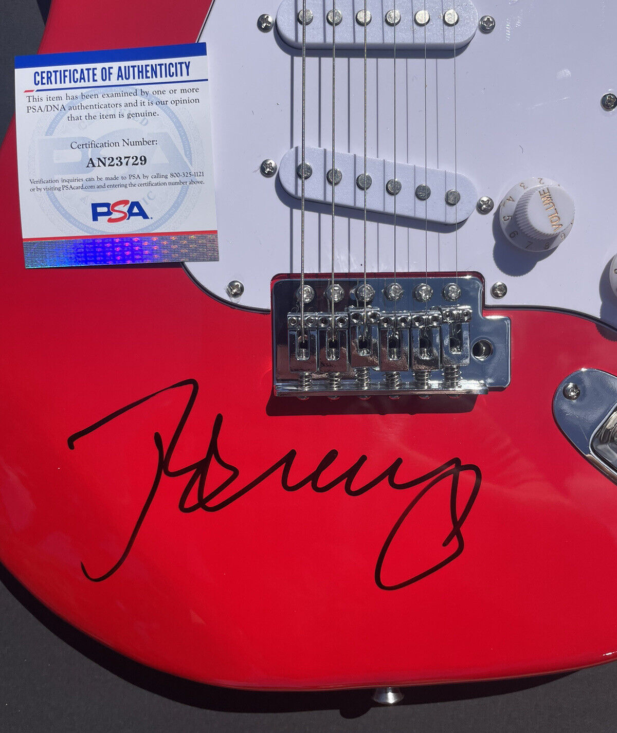 John Mellencamp Signed Pink Houses Electric Guitar PSA DNA