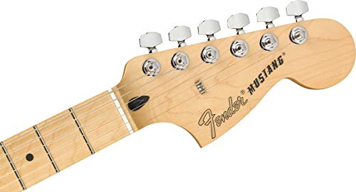 Fender Mustang with Maple Fingerboard - Sienna Sunburst