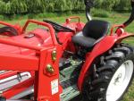 Yanmar YM2220 Compact Tractor with Loader