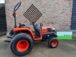 Kubota STA 35 Tractor 35 Hp 4x4 Ride-On