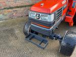 Kubota STA 35 Tractor 35 Hp 4x4 Ride-On