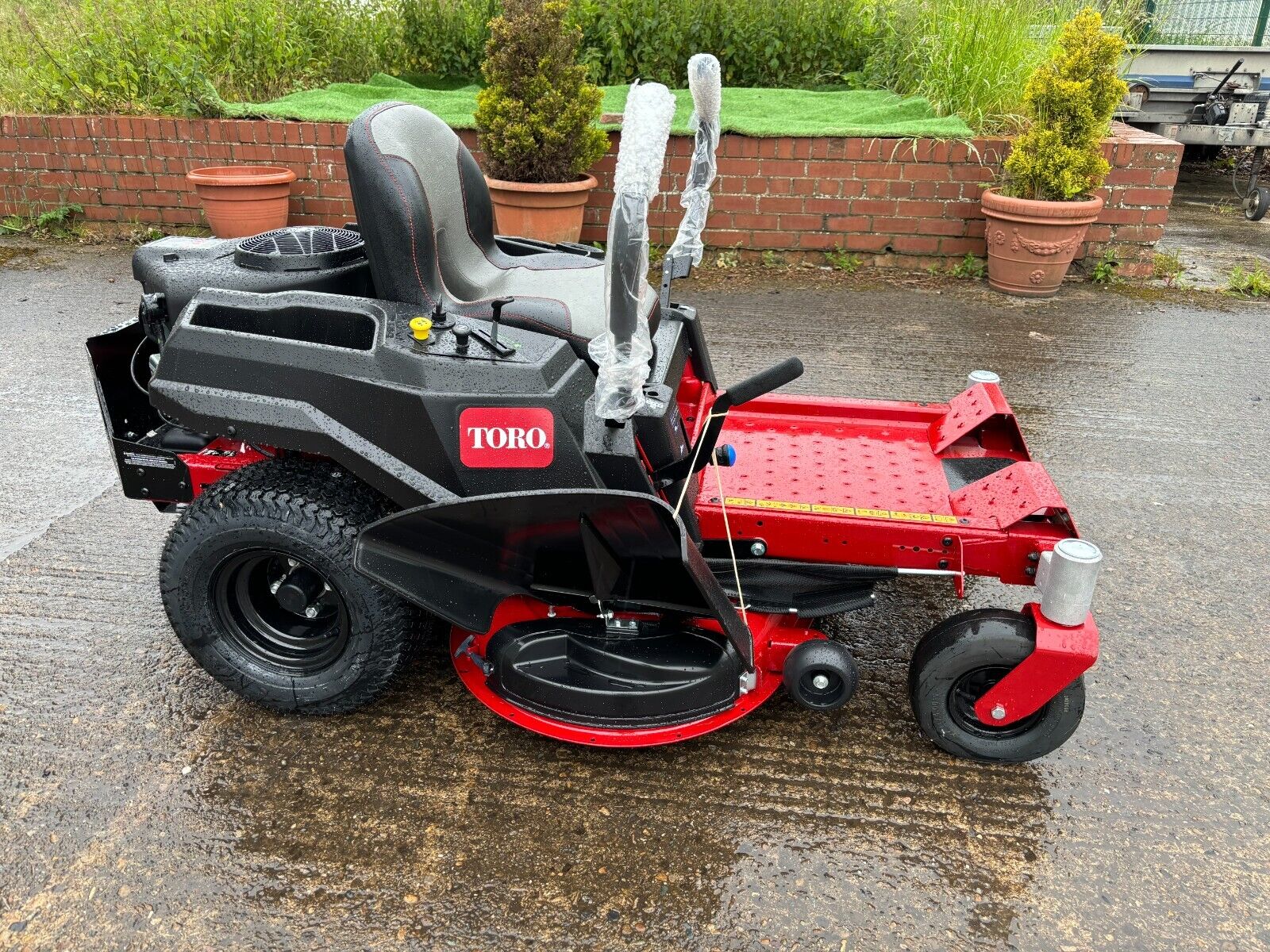 Toro TimeCutter 4200T Zero Turn Ride-On Mower