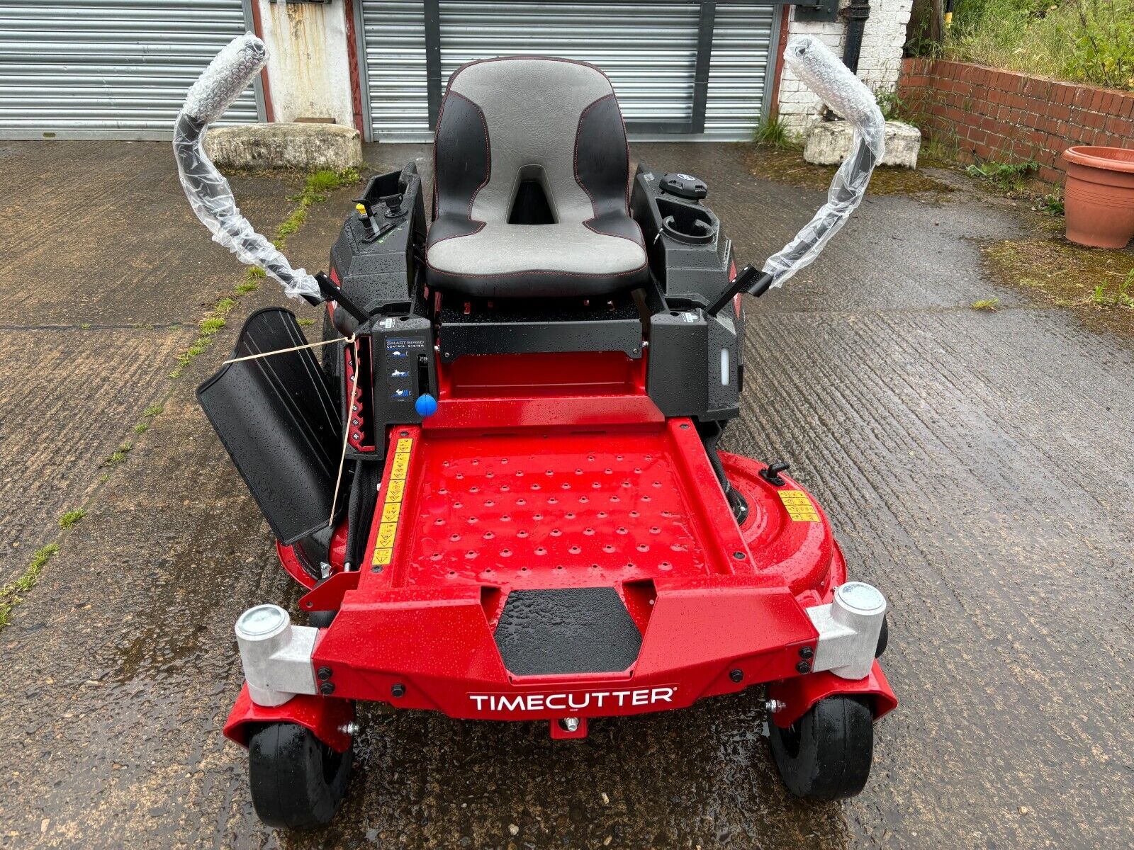 Toro TimeCutter 4200T Zero Turn Ride-On Mower
