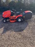 Simplicity Baron 40" Ride-On Mower with Hydro Collect