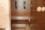 Wooden Outdoor Barrel Sauna for 4-6 People