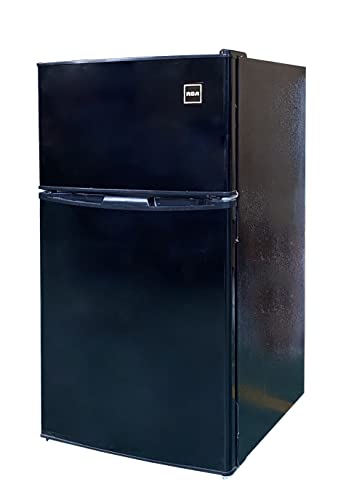 RCA B00Q477Z5Q- 2-Door - Compact Refrigerator/Freezer - Reversible Doors - Adjustable Thermostat - 3.2 Cu. Ft. - Black,