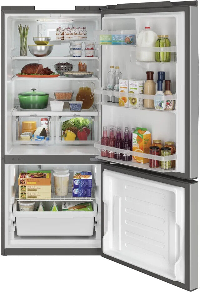 GE GBE21DYKFS 30" Freestanding Bottom Freezer Refrigerator NEW