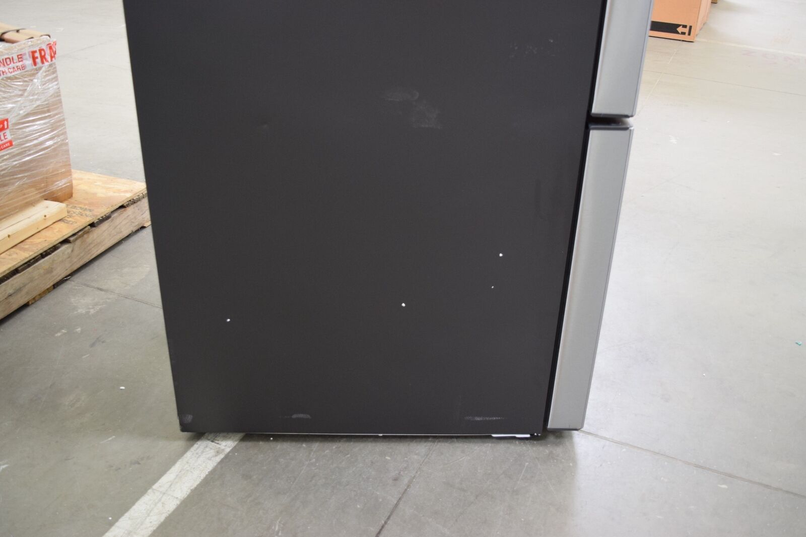GE GDE21EYKFS 30" Stainless 21 Cu. Ft. Bottom-Freezer Refrigerator NOB #145205