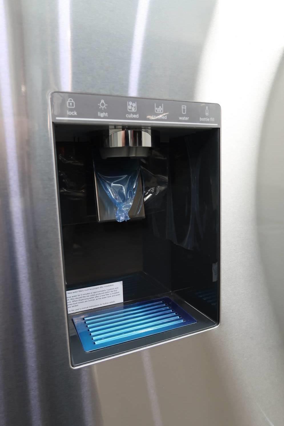 Bosch 500 Series French Door Refrigerator B36CD50SNS 36" 20.8 cu ft