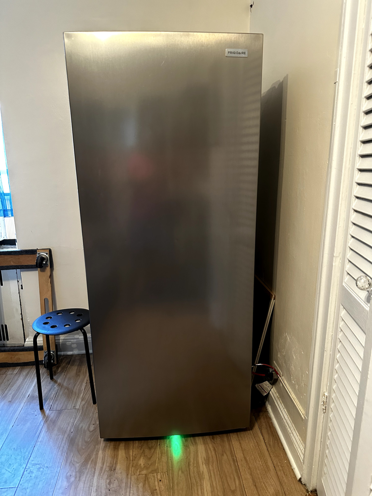 Frigidaire FFFU16F2VV 16 Cu. Ft Upright Freezer