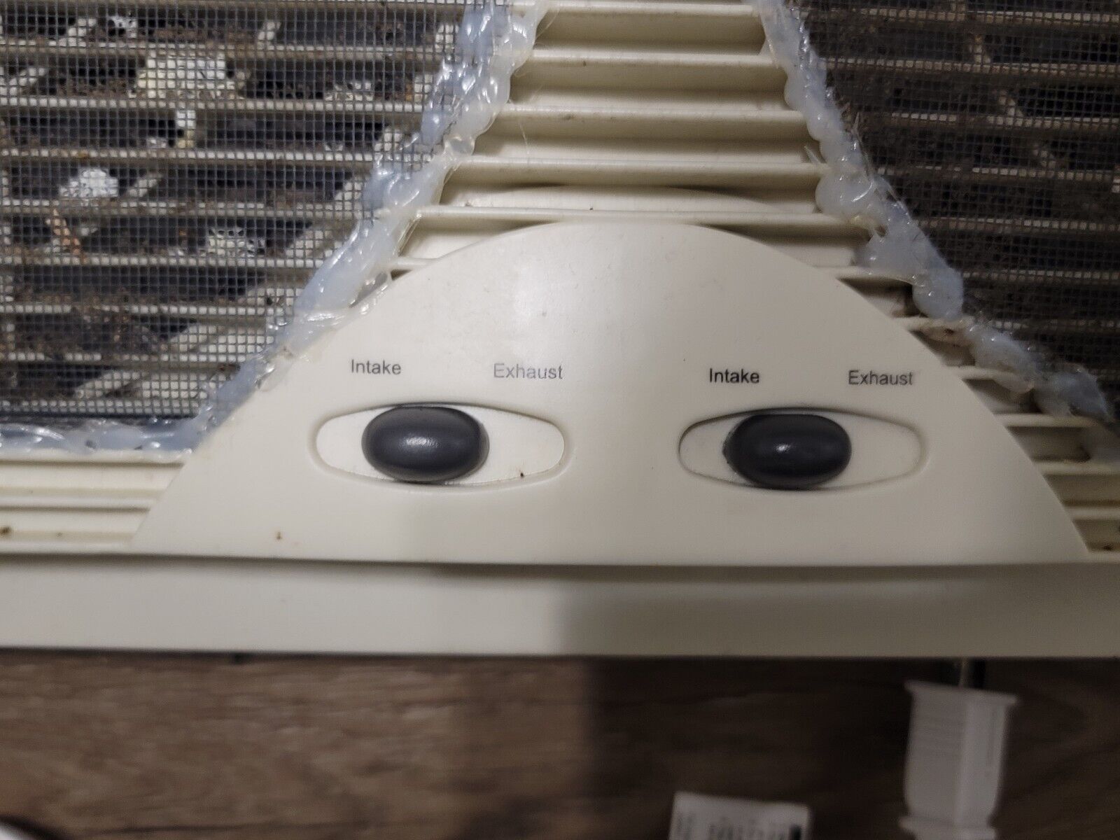 Holmes Dual 8" Blade Twin Window Fan with LED Thermostat Control CUSTOM BUG NET