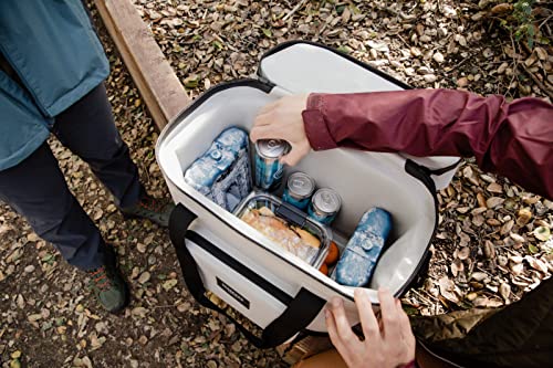 Igloo Trailmate 30-Can Cooler Bag