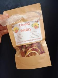 Floral & Fruity Spring Potpourri for Fresh Scents