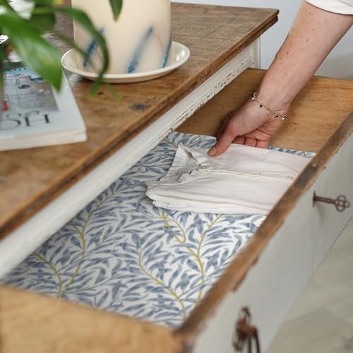 The Master Herbalist NEROLI & BERGAMOT Scented Drawer Liners in a BLUE WILLIAM MORRIS Design (FOLDED) | Pack of 5 Sheets | Contains Essential Oils | MADE in The UK.