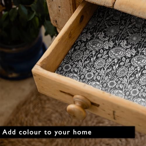 The Master Herbalist SANDALWOOD Scented Drawer Liners in a BLACK William Morris Design. Pack of 5 FOLDED Sheets | Contains SANDALWOOD Essential Oil | MADE in The UK.