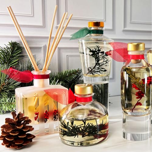 LOVSPA HOLIDAY CINNAMON PINE CONES Reed Diffuser Oil Gift Set | Fir Needles, Cinnamon Sticks, Clove Buds, Sandalwood & Cedarwood | Winter Scent | Modern Striped Glass Bottle | Made in The USA