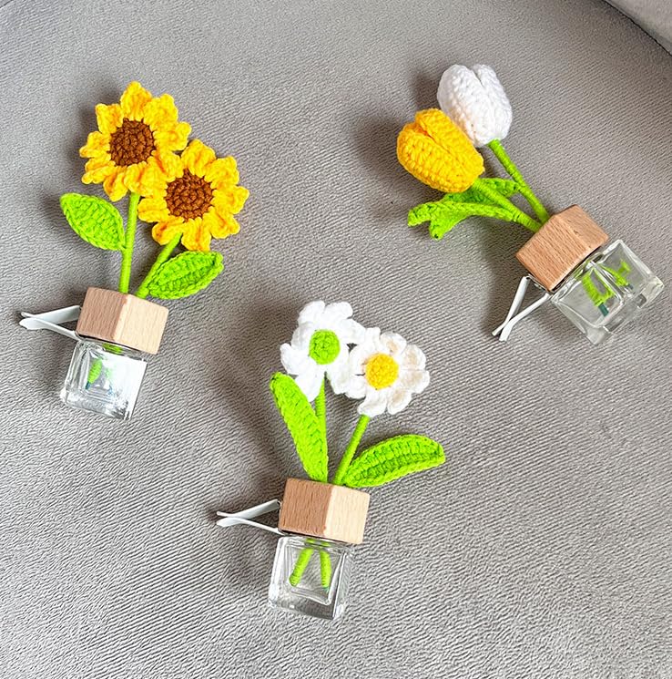Empty Car Air Freshener Perfume Bottle Vent Clip with Crochet Knitted Rose flower Car Dashboard Decorations Cute Crochet Flower Car Air Conditioning Outlet Clip Accessories