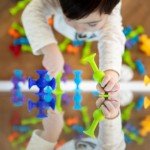 Fat Brain Toys Squigz 24-Piece Suction Set