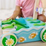 Melissa & Doug Chomp and Clack Alligator Push Toy