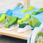 Melissa & Doug Chomp and Clack Alligator Push Toy