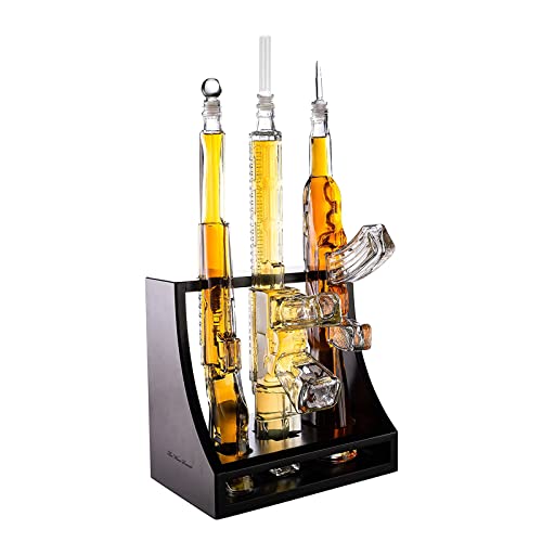 Gun-themed 3-piece whiskey decanter set