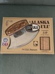 Alaska Ulu Knife with Stand - The Ulu Factory
