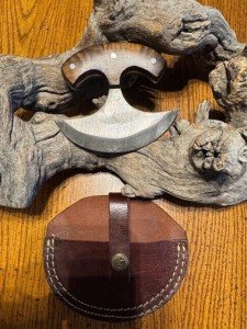 Damascus Steel Ulu Knife with Walnut Handle