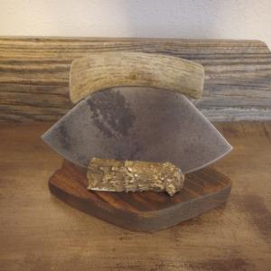 Handmade ULU Knife for Hunting and Skinning