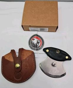 Alaska Magnum Ulu Knife for Skinning Game